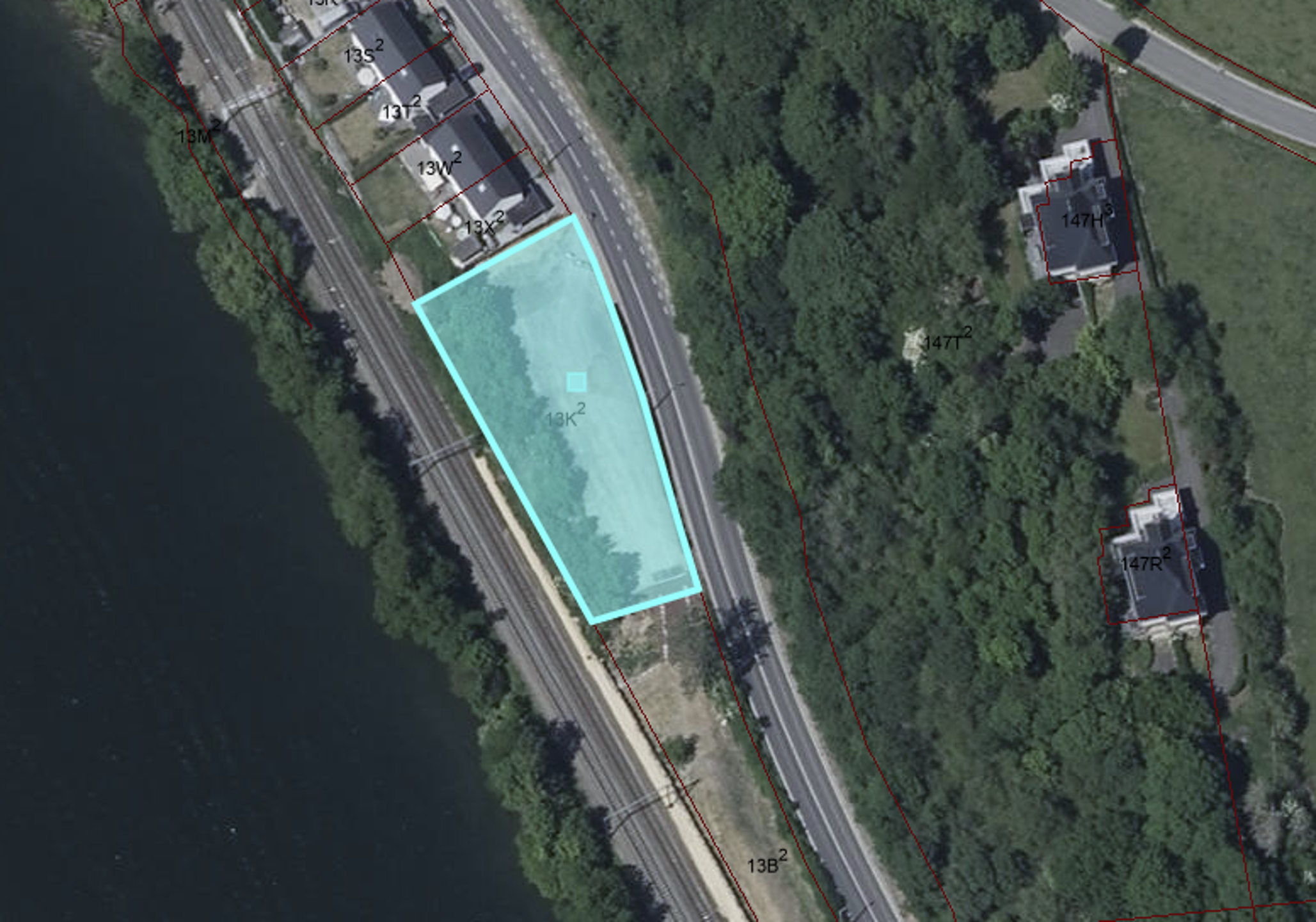 Parking / garage à louer à Dave 5100 2400.00€ chambres m² - annonce 573647