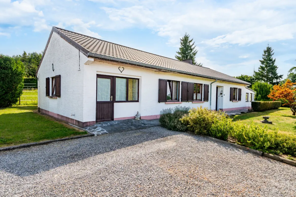 Bungalow à vendre à Rhisnes 5080 289000.00€ 4 chambres 143.00m² - annonce 573699