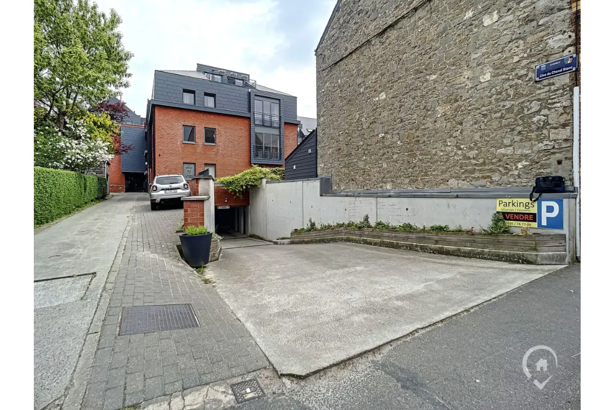 Parking / garage à vendre à Ciney 5590 12500.00€  chambres m² - annonce 576491