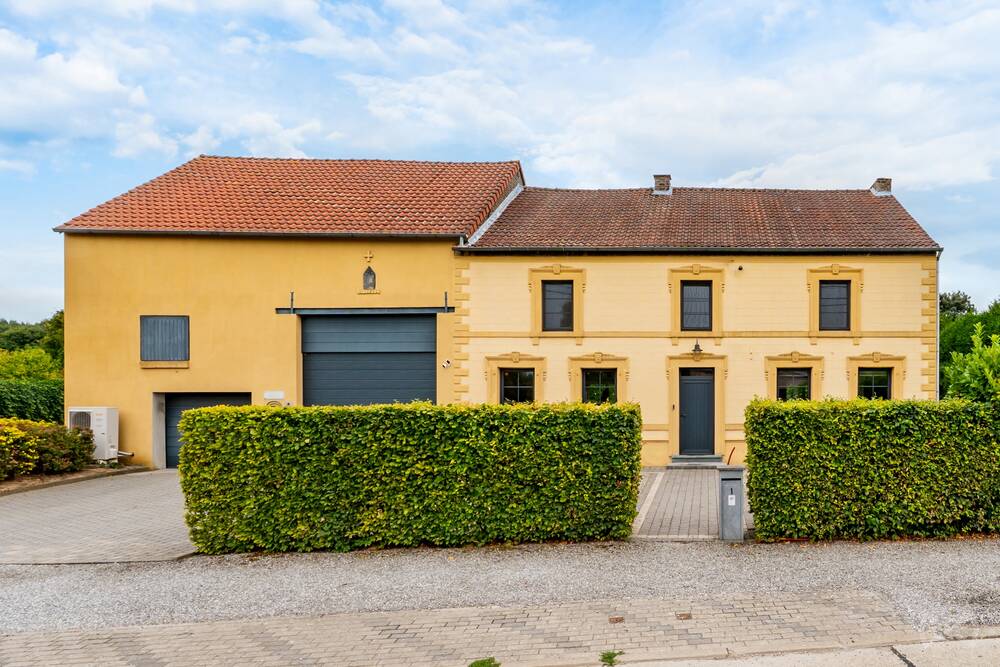 Maison à vendre à Boneffe 5310 475000.00€ 5 chambres 310.00m² - annonce 593121