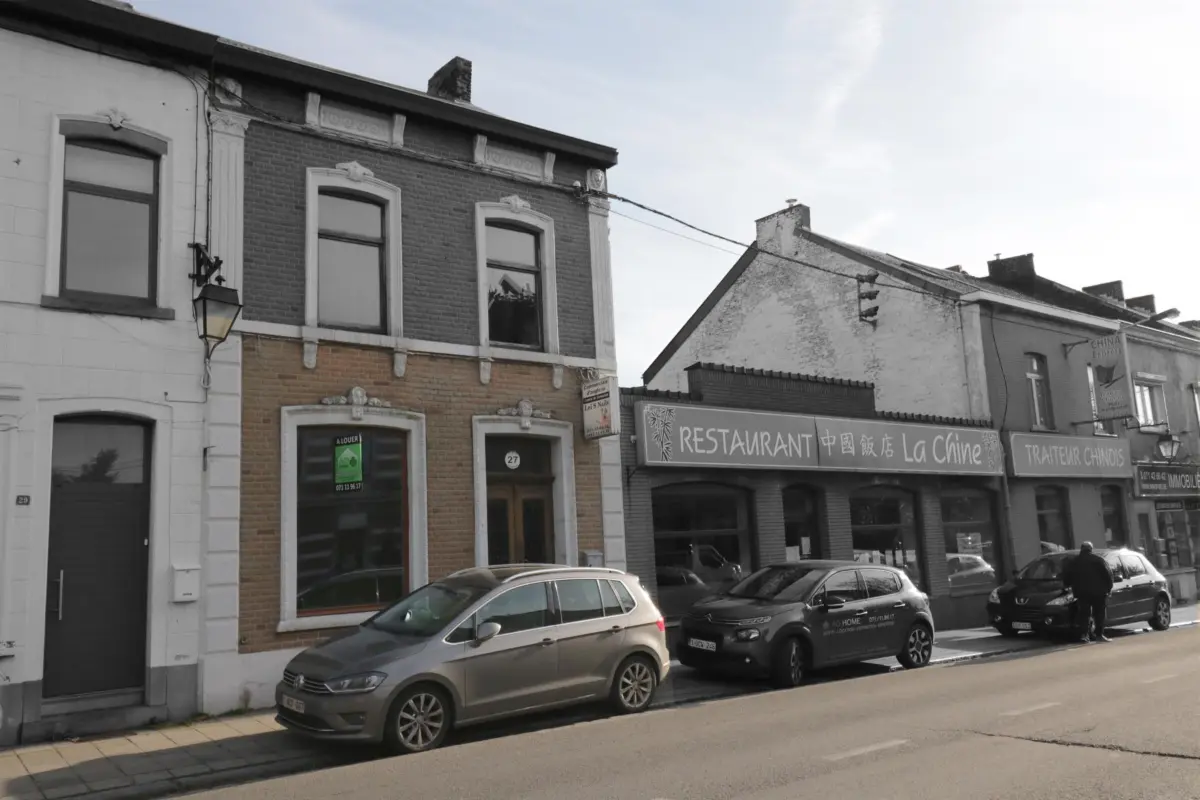 Commerce à  à Sambreville 5060 600.00€  chambres 65.00m² - annonce 578695