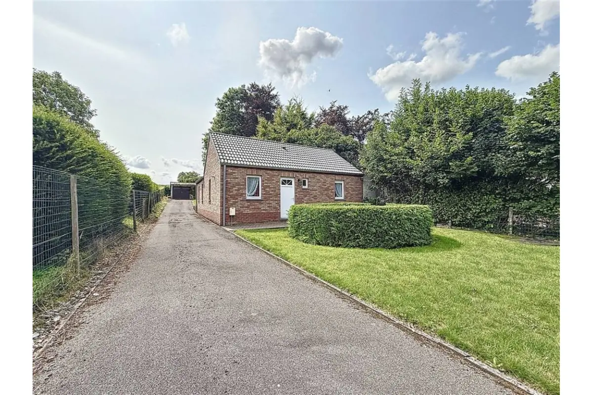 Maison à vendre à Rosée 5620 280000.00€ 2 chambres 77.00m² - annonce 578228