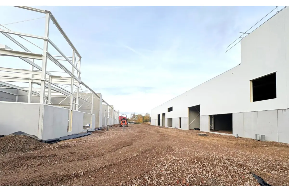 Commerce à vendre à Fernelmont 5380 549900.00€  chambres 439.00m² - annonce 579127