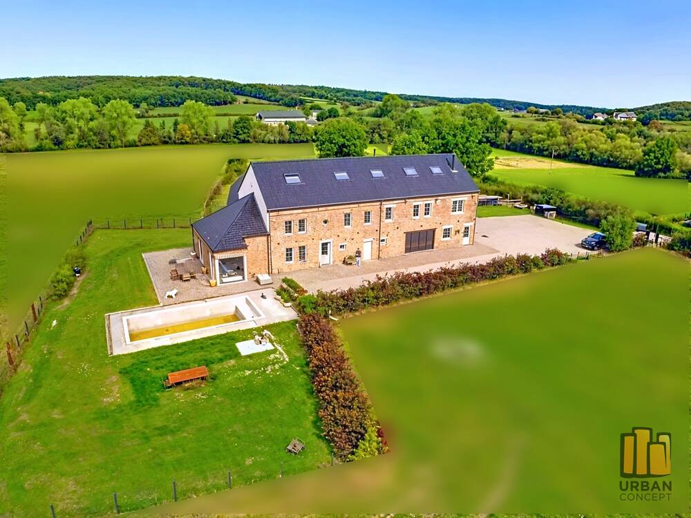 Maison à vendre à Couvin 5660 990000.00€ 7 chambres 490.00m² - annonce 579976