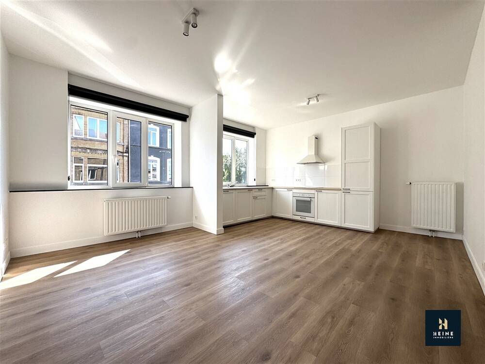 Appartement à louer à Seilles 5300 650.00€ 1 chambres 45.00m² - annonce 580115