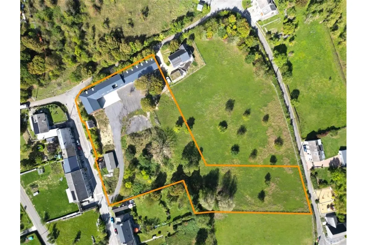 Commerce à vendre à Rochefort 5580 399000.00€ 1 chambres m² - annonce 587223