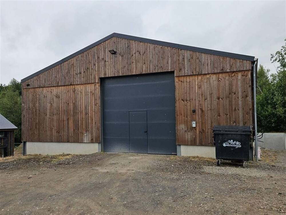 Commerce à louer à Anhée 5537 900.00€ chambres m² - annonce 587389