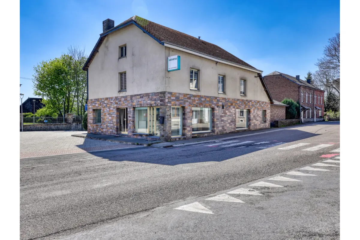 Commerce à vendre à Gedinne 5575 350000.00€  chambres 244.00m² - annonce 590777