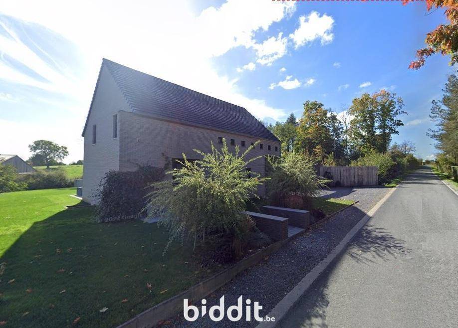 Maison à vendre à Vaucelles 5680 250000.00€ 4 chambres m² - annonce 590620