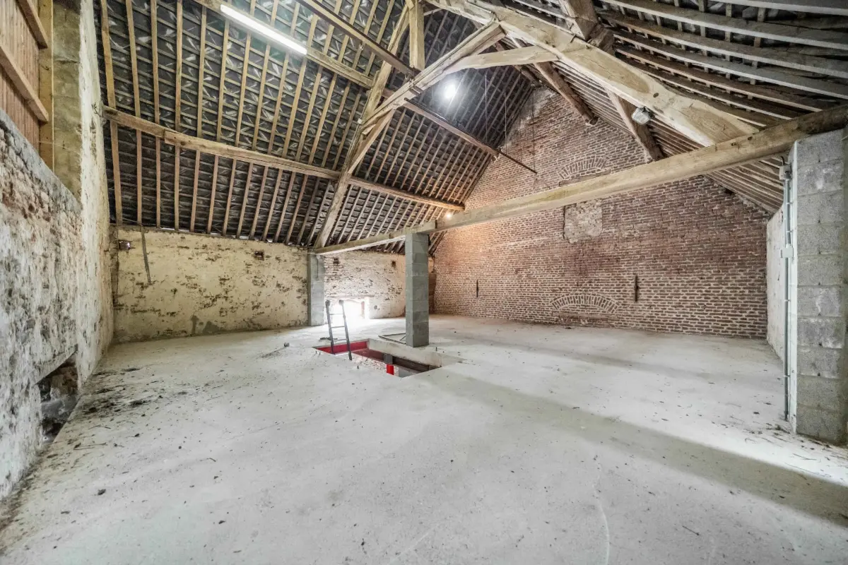 Immeuble mixte à vendre à Cerfontaine 5630 149000.00€ 4 chambres 194.00m² - annonce 590825