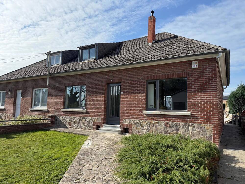 Maison à louer à Marche-les-Dames 5024 1125.00€ 3 chambres 125.00m² - annonce 590728