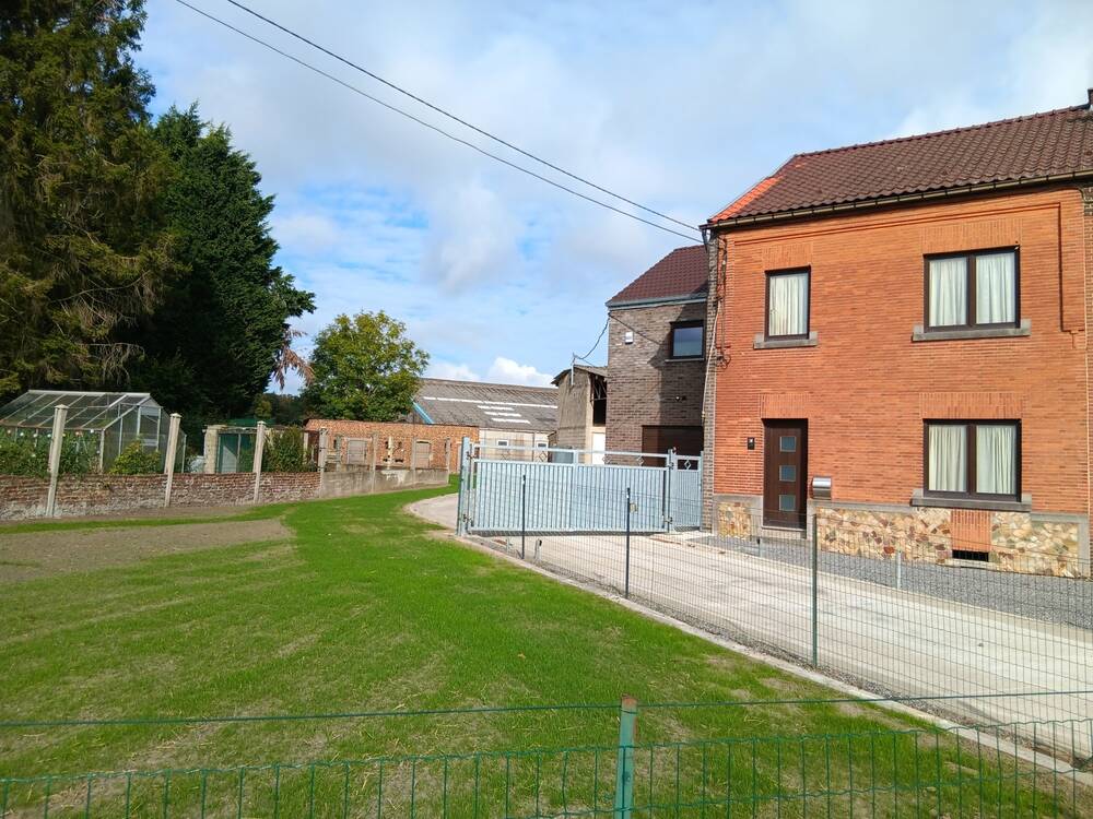 Maison à louer à Sambreville 5060 1300.00€ 3 chambres m² - annonce 591635