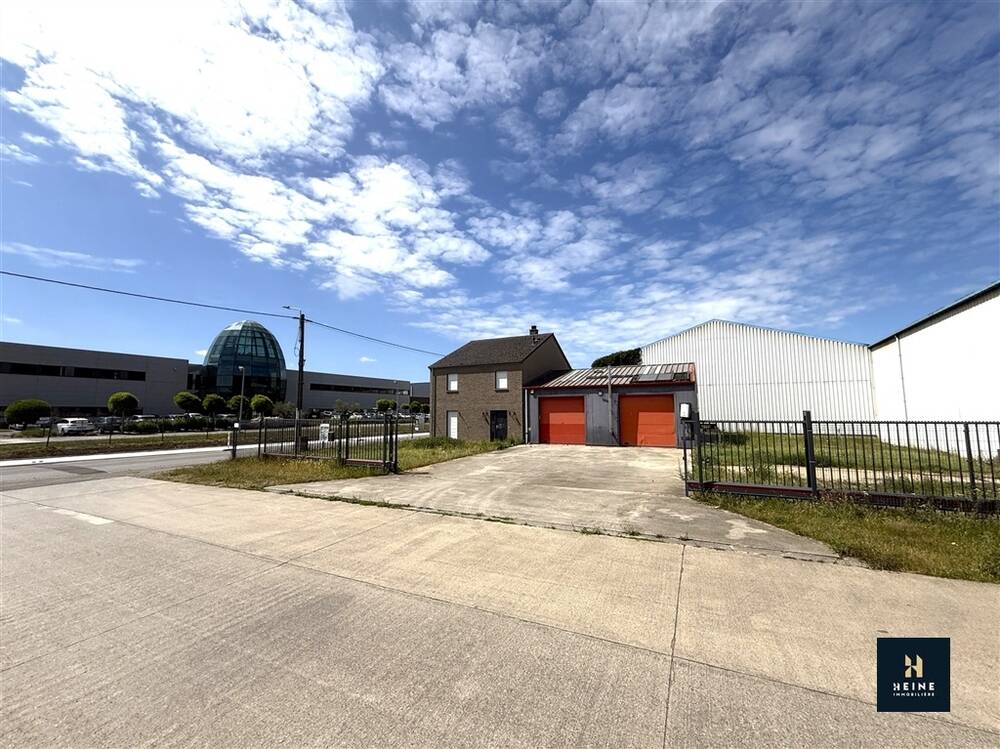 Maison à vendre à Seilles 5300 295000.00€ 4 chambres 146.00m² - annonce 592737