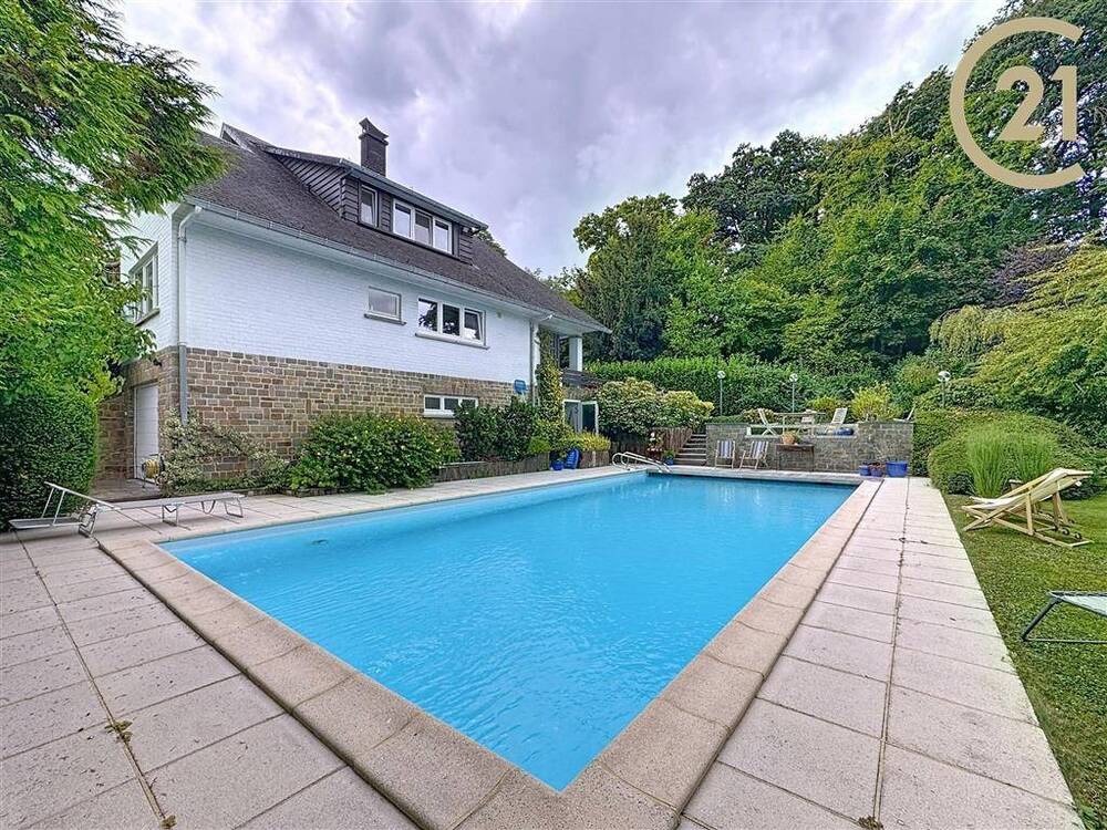 Maison à louer à Namur 5000 1600.00€ 3 chambres 293.00m² - annonce 594322