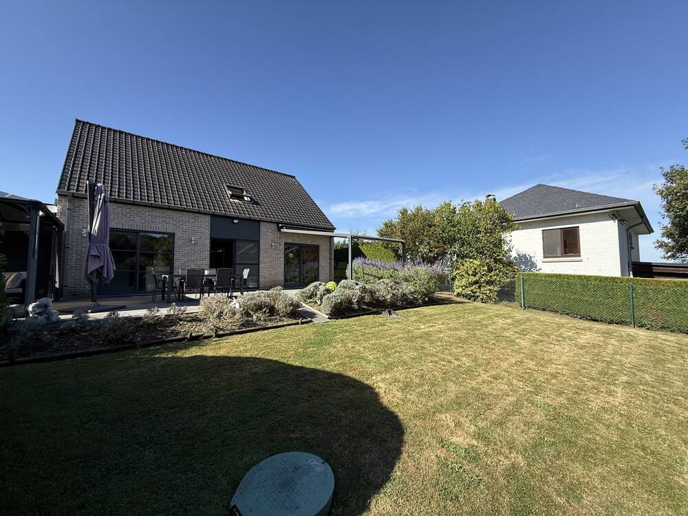 Maison à louer à Dave 5100 1450.00€ 3 chambres m² - annonce 595668