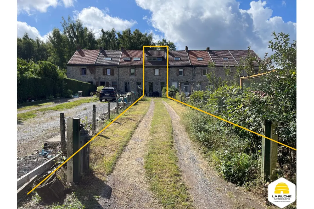 Maison à vendre à Yves-Gomezée 5650 165000.00€ 4 chambres 120.00m² - annonce 597715