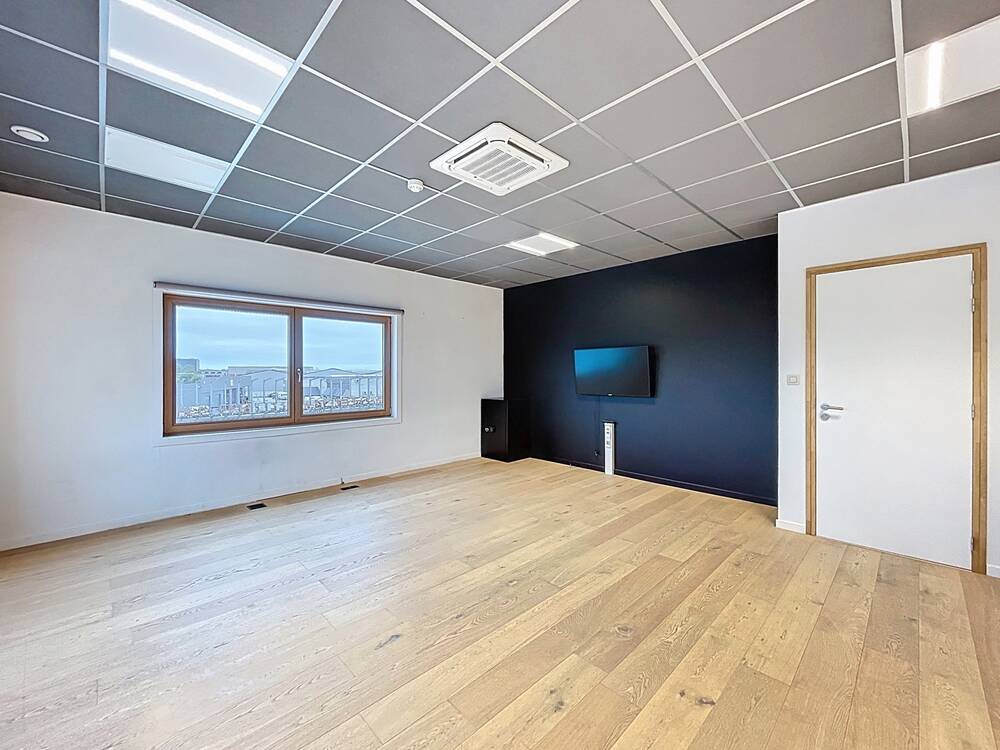 Commerce à louer à Ciney 5590 825.00€ chambres 50.00m² - annonce 598527