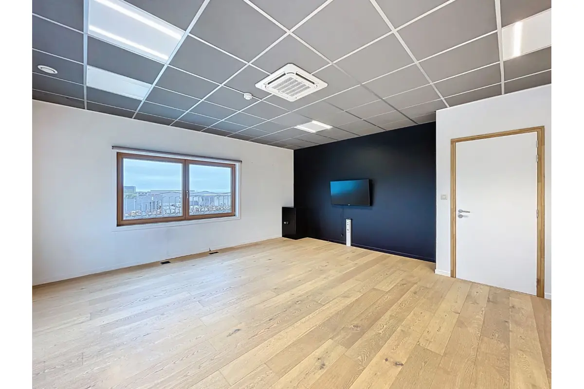 Commerce à louer à Ciney 5590 825.00€  chambres 50.00m² - annonce 598527