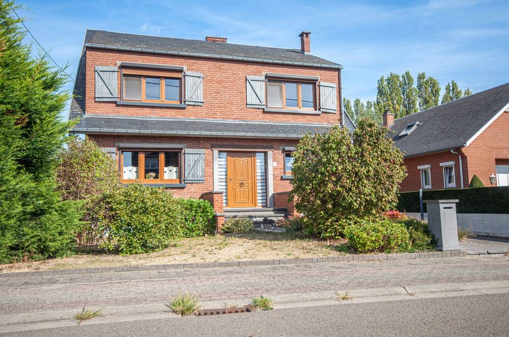 Maison à vendre à Moustier-sur-Sambre 5190 298000.00€ 3 chambres 140.00m² - annonce 599181