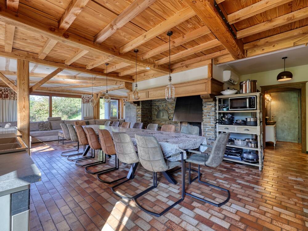 Maison à vendre à Membre 5550 599000.00€ 6 chambres 302.00m² - annonce 600818