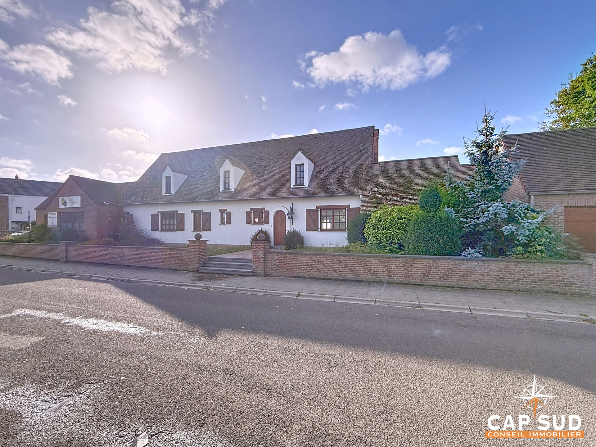 Maison à vendre à Auvelais 5060 789000.00€ 3 chambres 545.00m² - annonce 605822