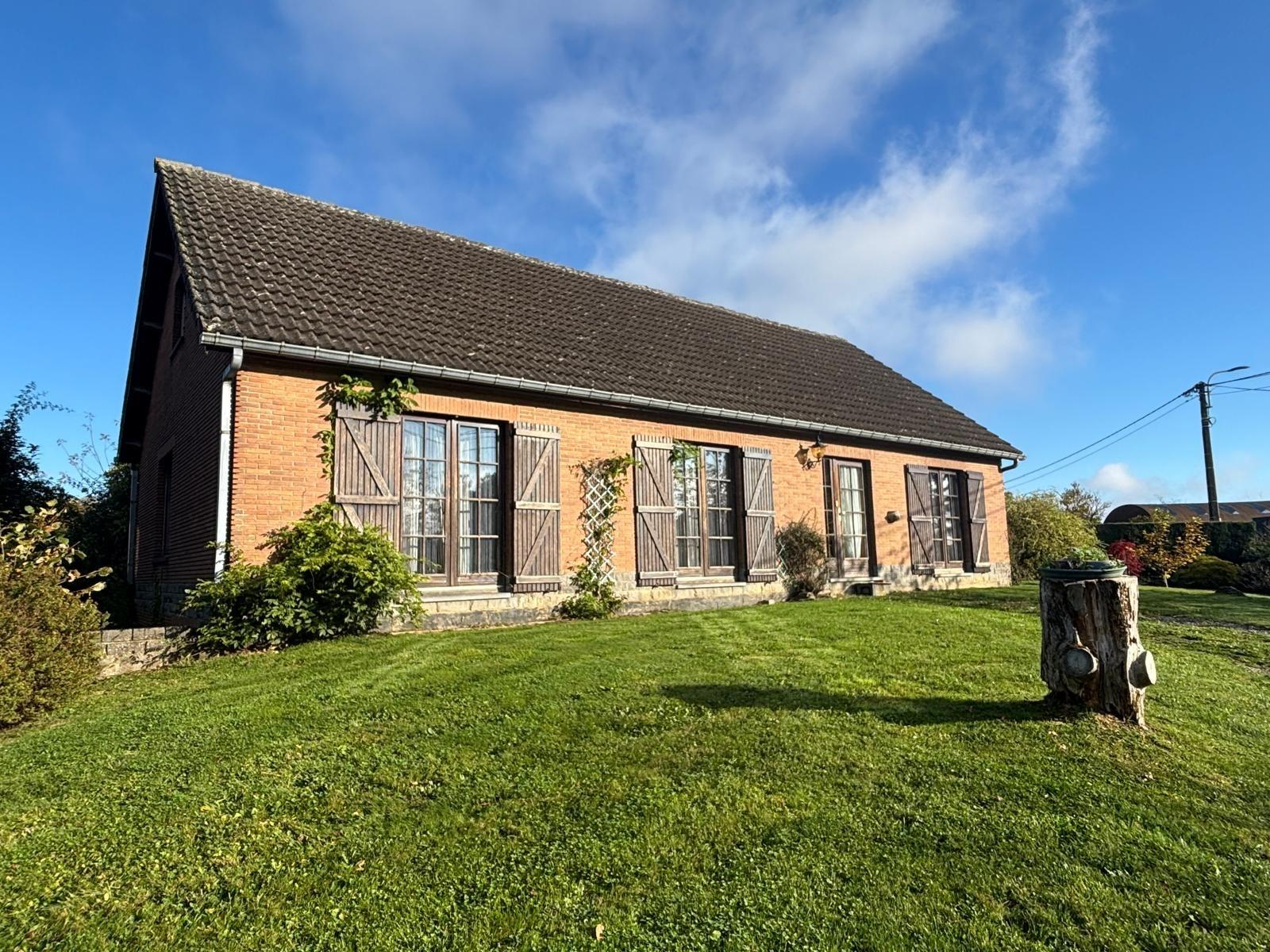 Maison à vendre à Bois-de-Villers 5170 320000.00€ 3 chambres m² - annonce 605930
