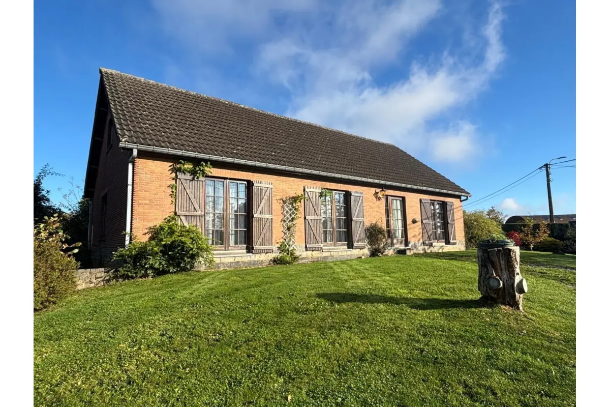 Maison à vendre à Bois-de-Villers 5170 305000.00€ 3 chambres m² - annonce 605930