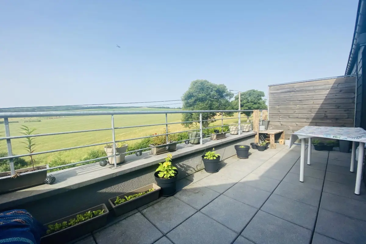 Appartement à  à Halma 6922 750.00€ 2 chambres 80.00m² - annonce 607943