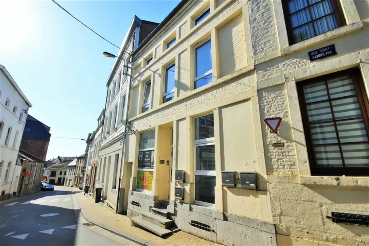 Appartement à louer à Florennes 5620 800.00€ 3 chambres 131.00m² - annonce 609599
