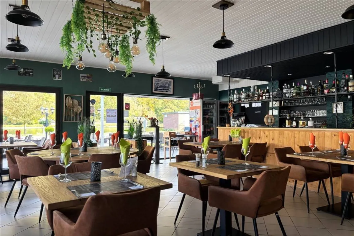 Commerce à vendre à Hermeton-sur-Meuse 5540 240000.00€  chambres 340.00m² - annonce 610261