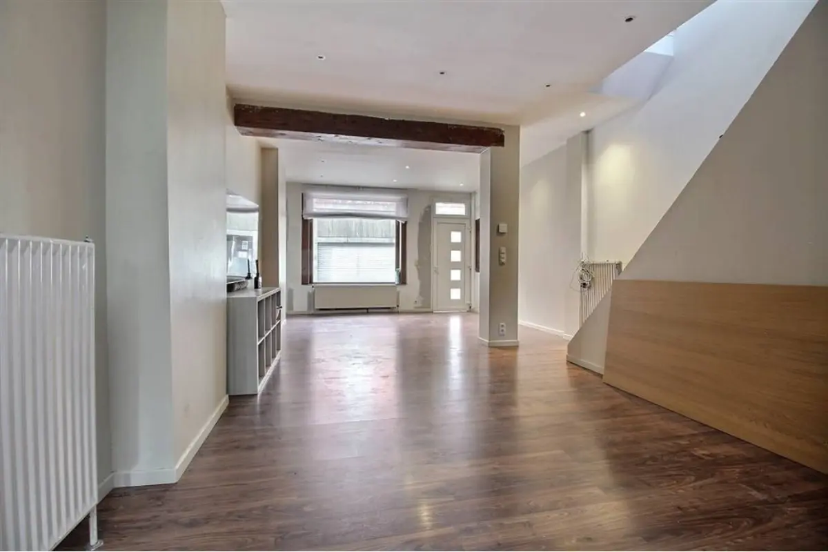 Maison à vendre à Tamines 5060 185000.00€ 2 chambres 167.00m² - annonce 610277