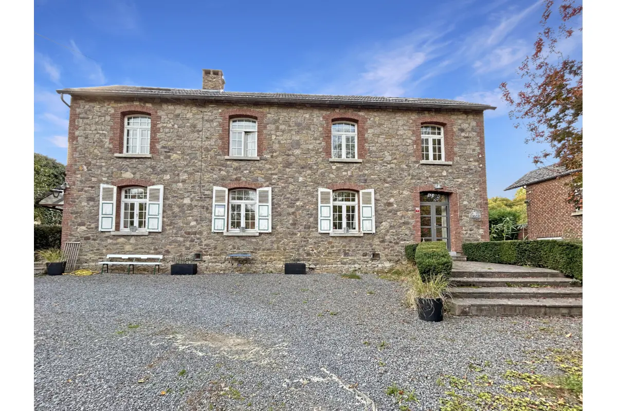 Maison à vendre à Wépion 5100 445000.00€ 4 chambres 260.00m² - annonce 651734