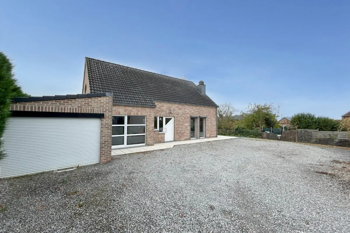 Maison à vendre à Sart-Saint-Laurent 5070 279000.00€ 3 chambres 153.00m² - annonce 613181