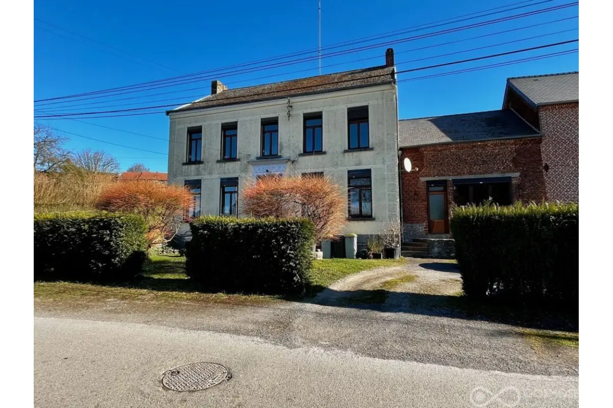 Maison de maître à  à Grandrieu 6470 181900.00€ 4 chambres 191.00m² - annonce 613785