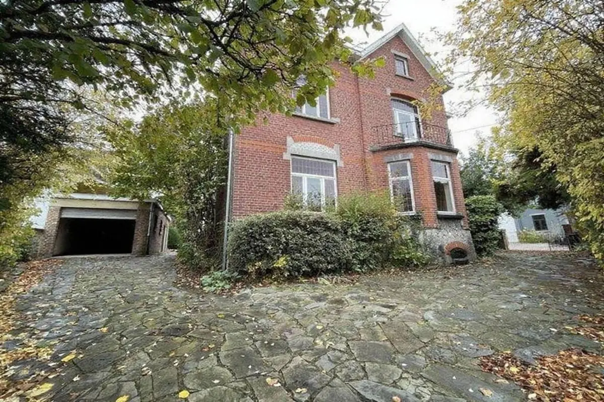 Maison à  à Jemeppe-sur-Sambre 5190 325000.00€ 6 chambres 170.00m² - annonce 614776