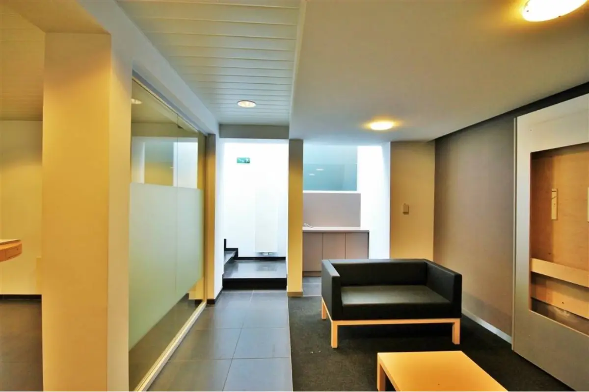 Commerce à vendre à Florennes 5620 269000.00€  chambres 530.00m² - annonce 615010