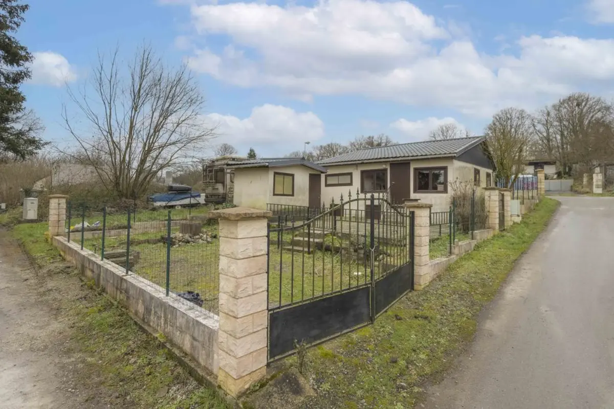 Maison à vendre à Hastière-Lavaux 5540 39000.00€ 2 chambres 50.00m² - annonce 616513