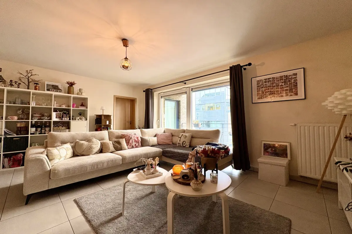 Appartement à louer à Jambes 5100 0.00€ 2 chambres 74.00m² - annonce 617458