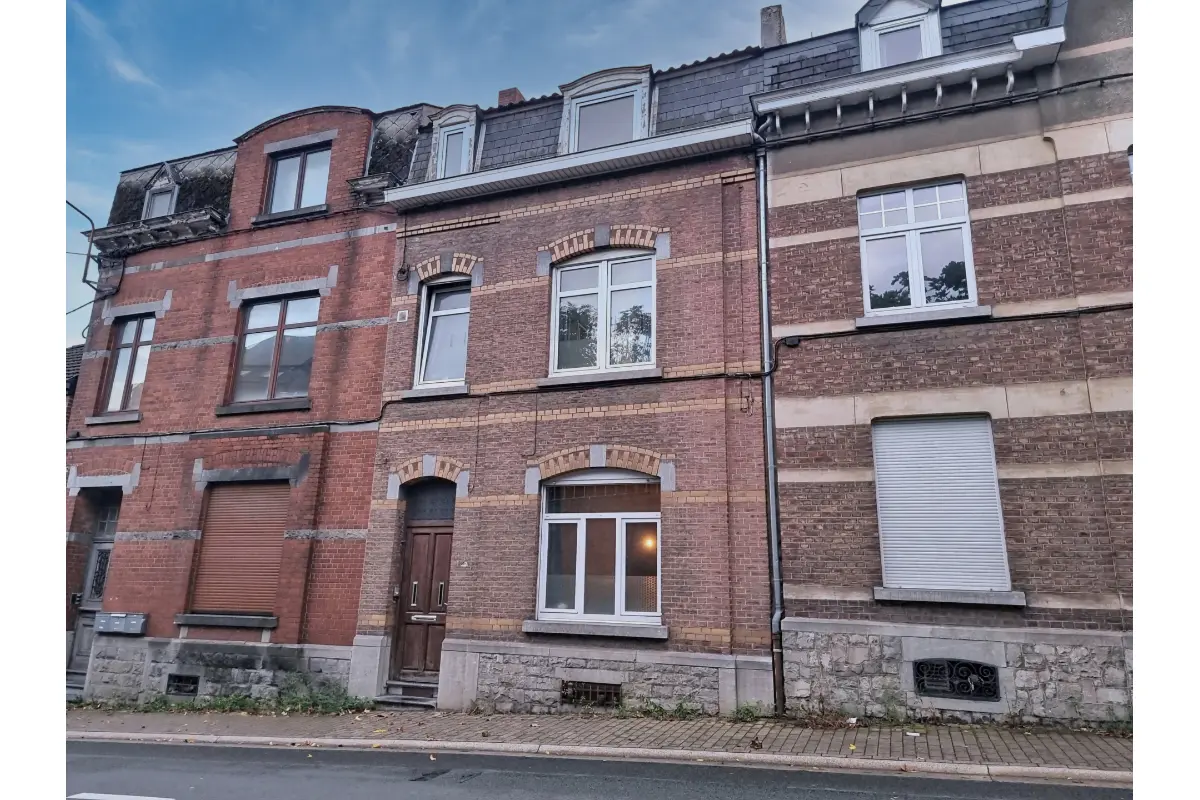 Maison à vendre à Namur 5000 250000.00€ 3 chambres 215.00m² - annonce 619969