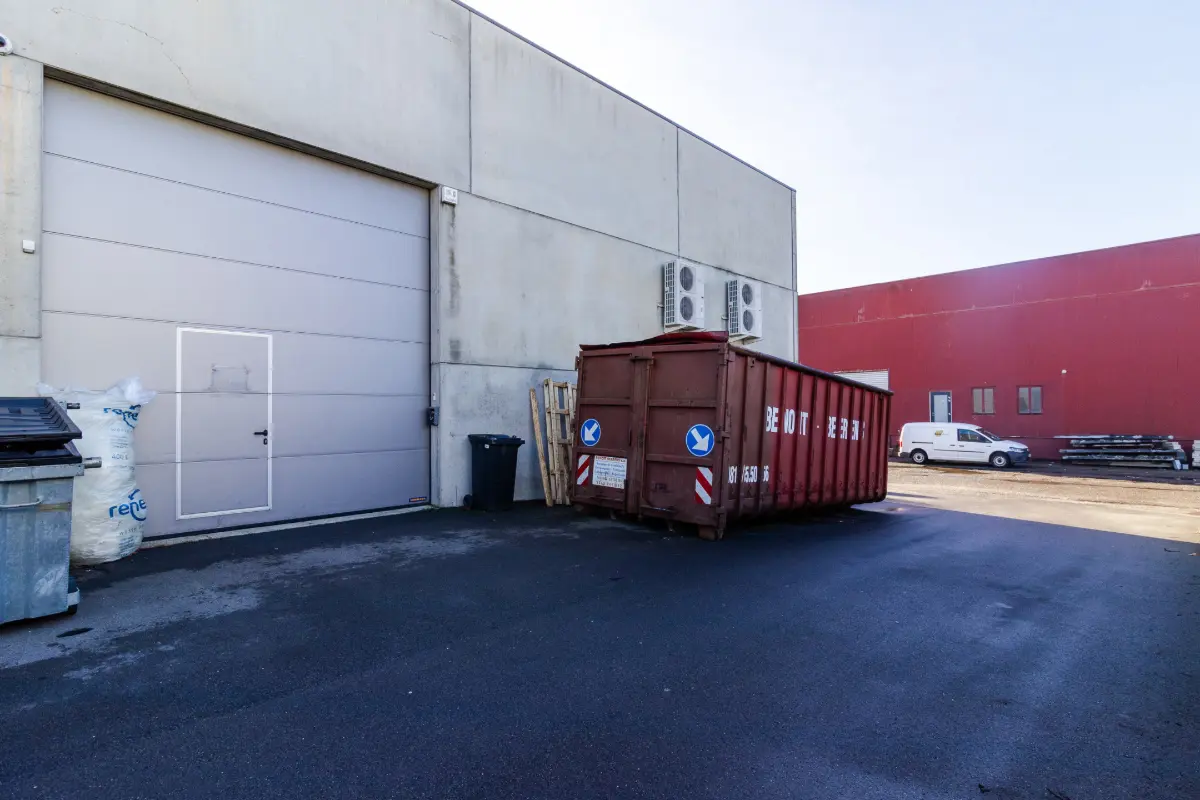 Commerce à louer à Gembloux 5030 3500.00€  chambres 440.00m² - annonce 636616