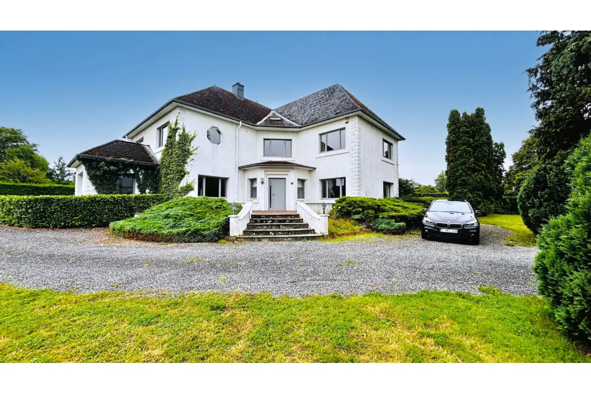 Villa à  à Wellin 6920 1370.00€ 6 chambres 253.00m² - annonce 618818