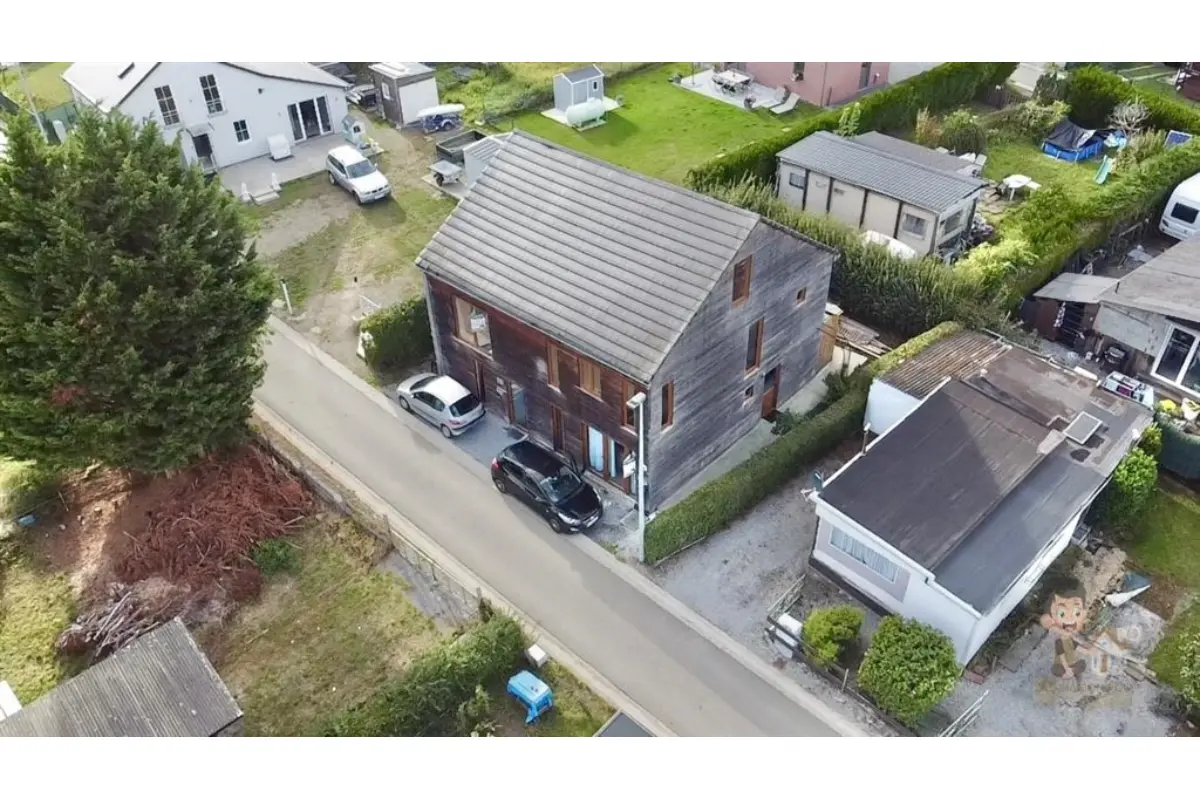 Maison à vendre à Somme-Leuze 5377 260000.00€ 5 chambres 243.00m² - annonce 618281