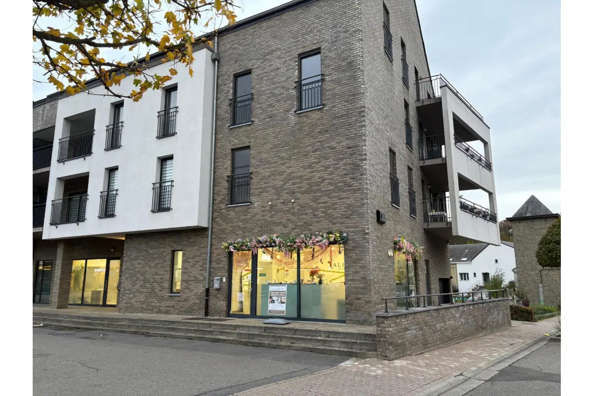 Commerce à louer à Beauraing 5570 1200.00€  chambres 70.00m² - annonce 621051