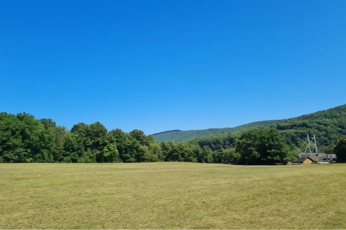 Terrain à vendre à Hastière 5540 265000.00€  chambres m² - annonce 622097