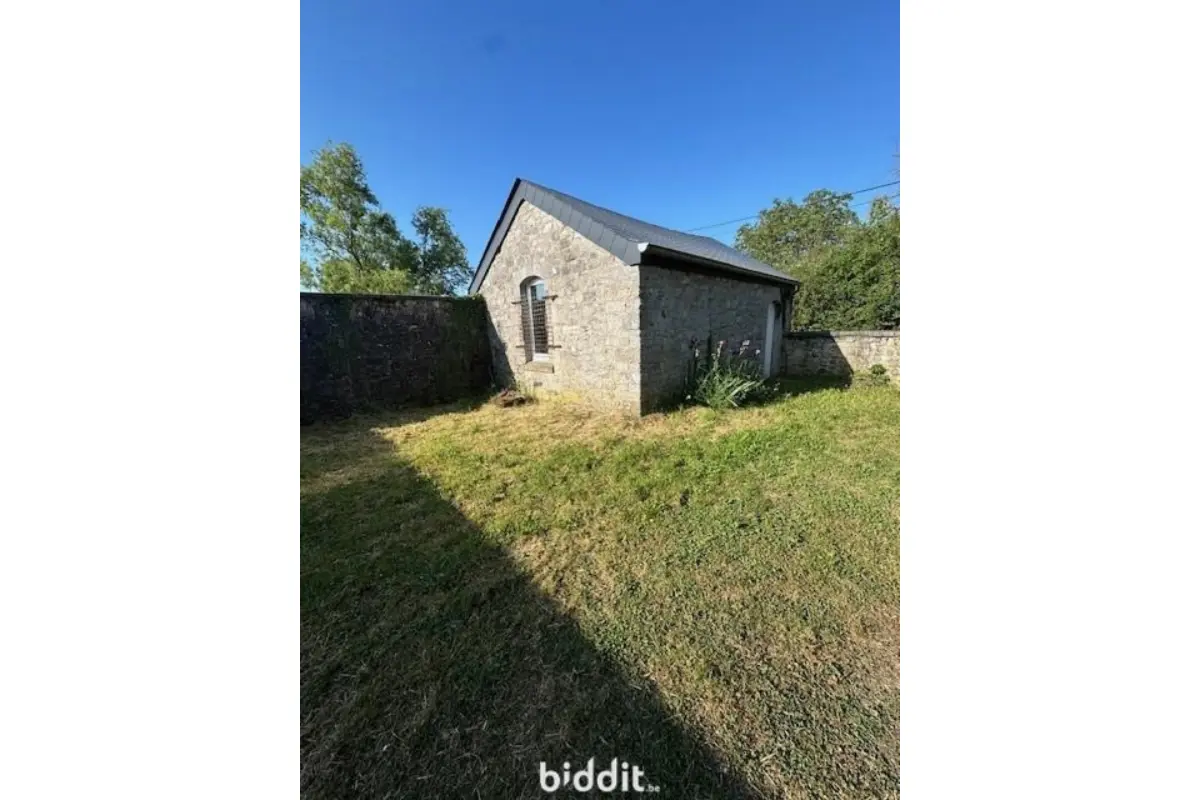 Parking / garage à vendre à Anthée 5520 40000.00€  chambres m² - annonce 623134