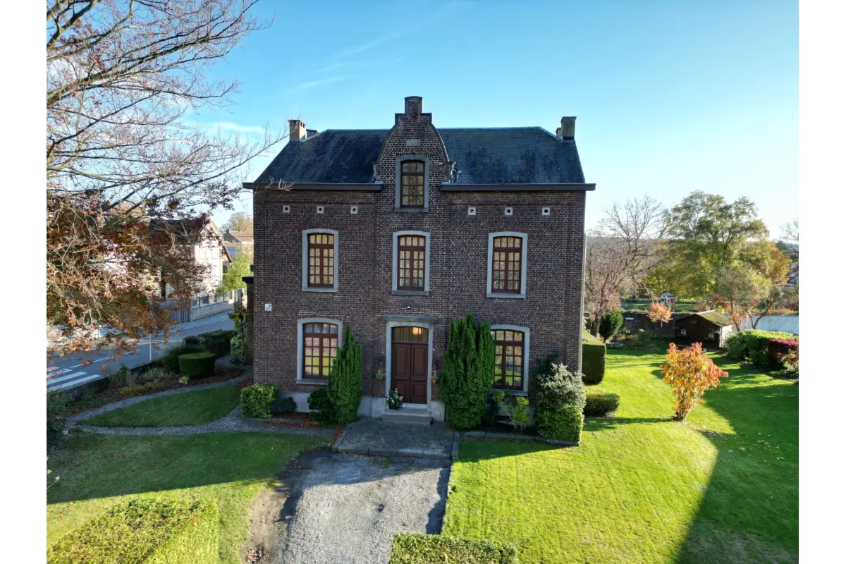 Maison à vendre à Sambreville 5060 429000.00€ 4 chambres 240.00m² - annonce 623881