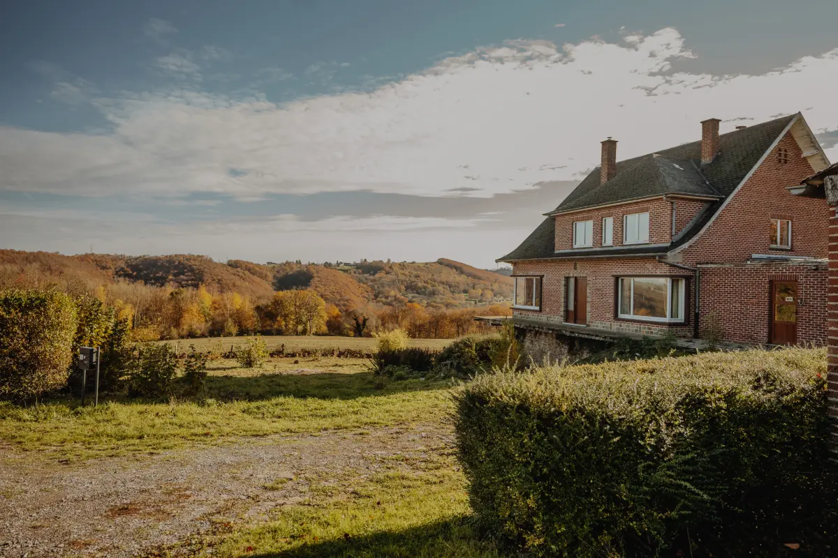 Maison à vendre à Hermeton-sur-Meuse 5540 250000.00€ 5 chambres 265.00m² - annonce 625044