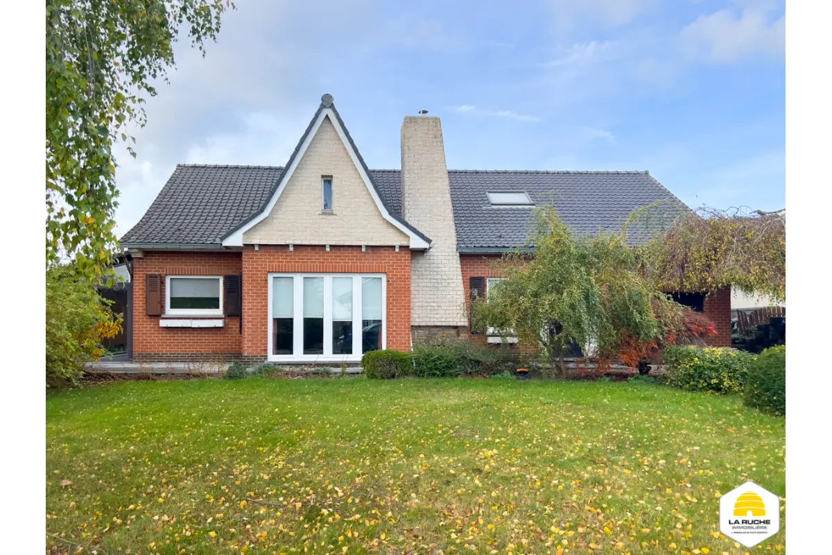 Maison à vendre à Somzée 5651 320000.00€ 6 chambres 180.00m² - annonce 626008