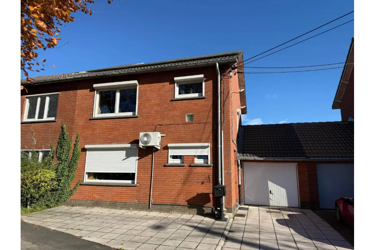 Maison à vendre à Jemeppe-sur-Sambre 5190 175000.00€ 3 chambres m² - annonce 626543