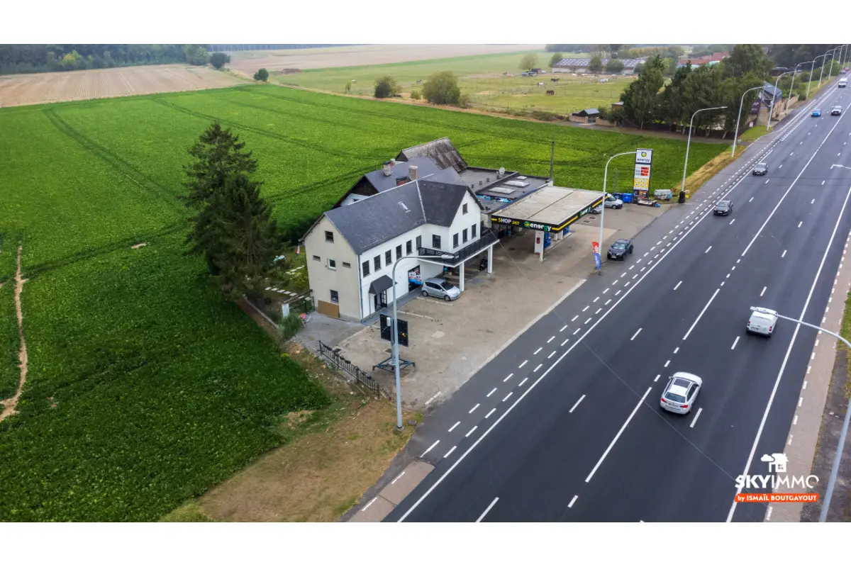 Commerce à louer à Gembloux 5030 3000.00€  chambres 156.00m² - annonce 627156